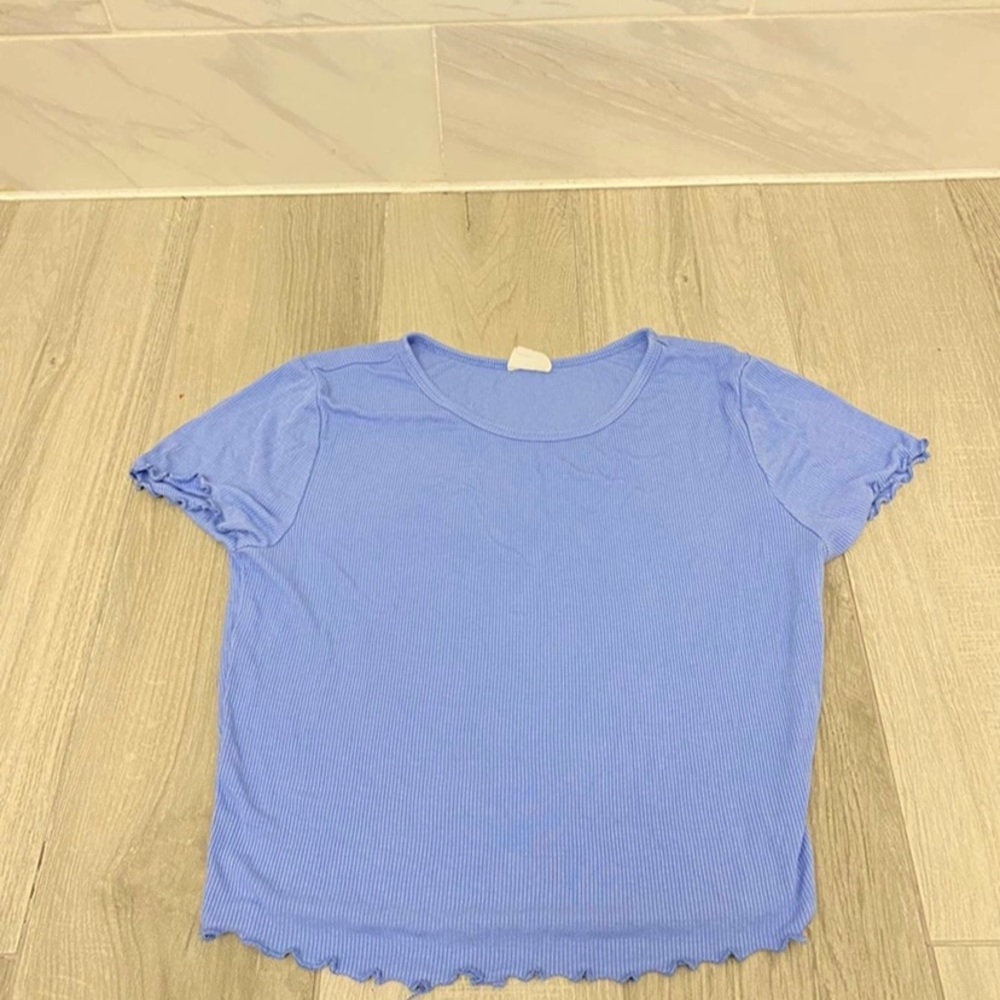 Lettuce cut crop top